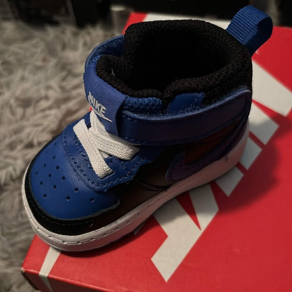 Baby Nike 2c